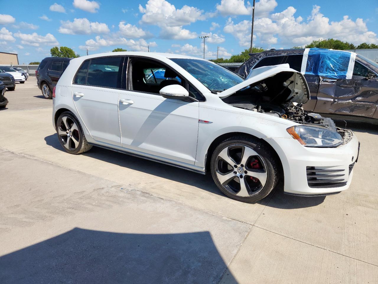VOLKSWAGEN GOLF GTI