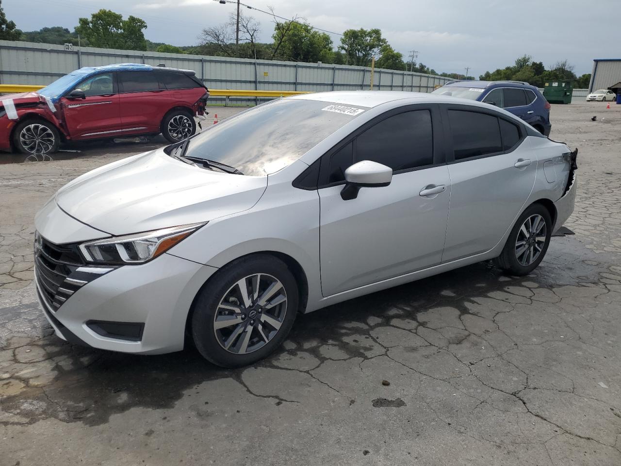 NISSAN VERSA SV