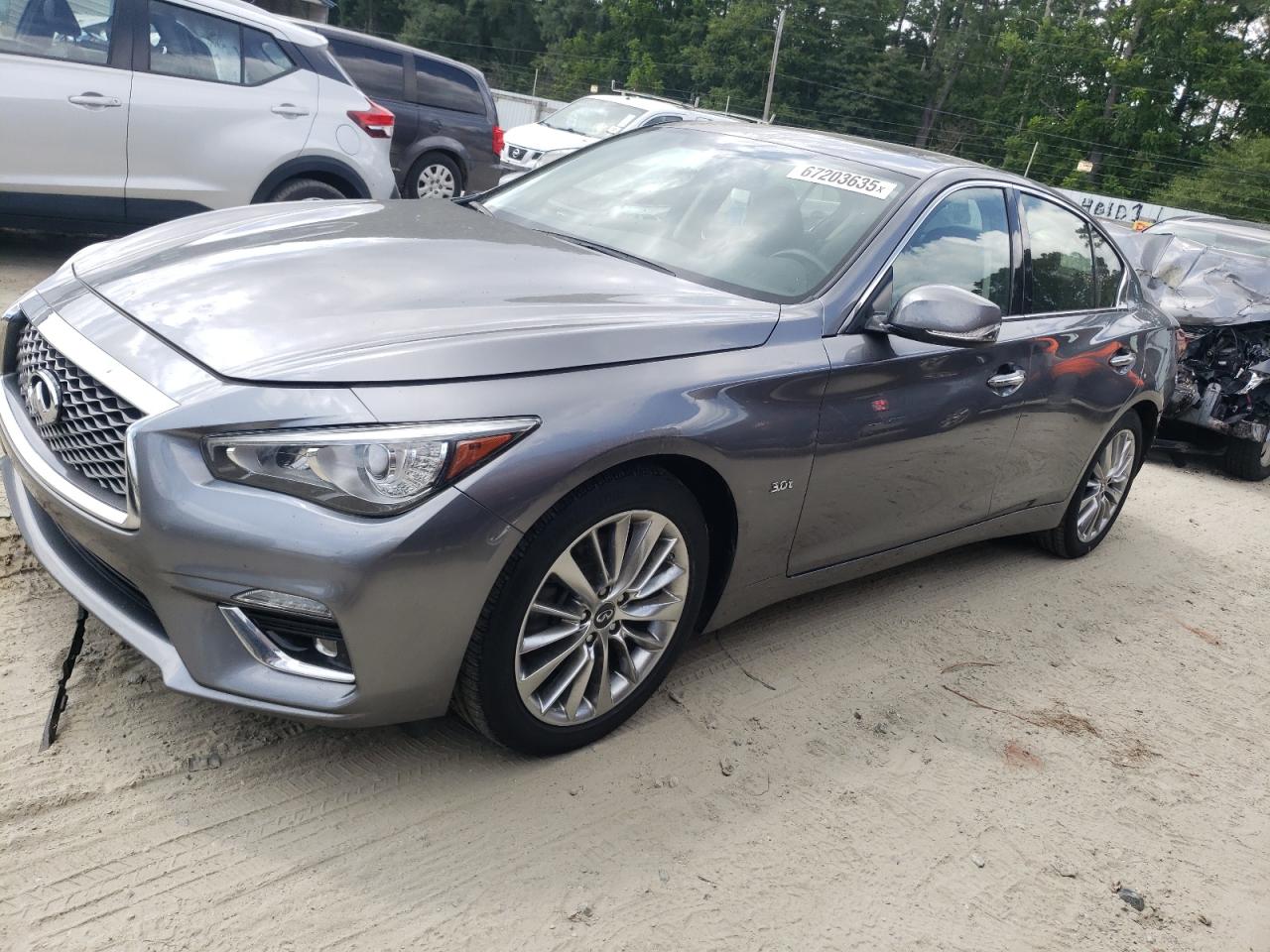 INFINITI Q50 LUXE