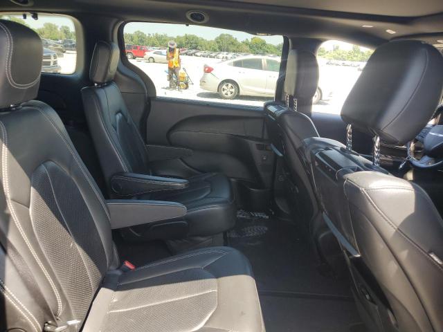 2018 CHRYSLER PACIFICA T 2C4RC1EG5JR236323