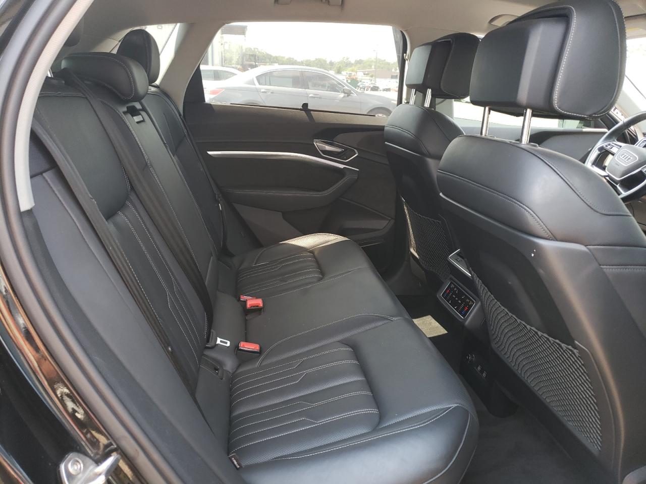 AUDI E-TRON PRESTIGE