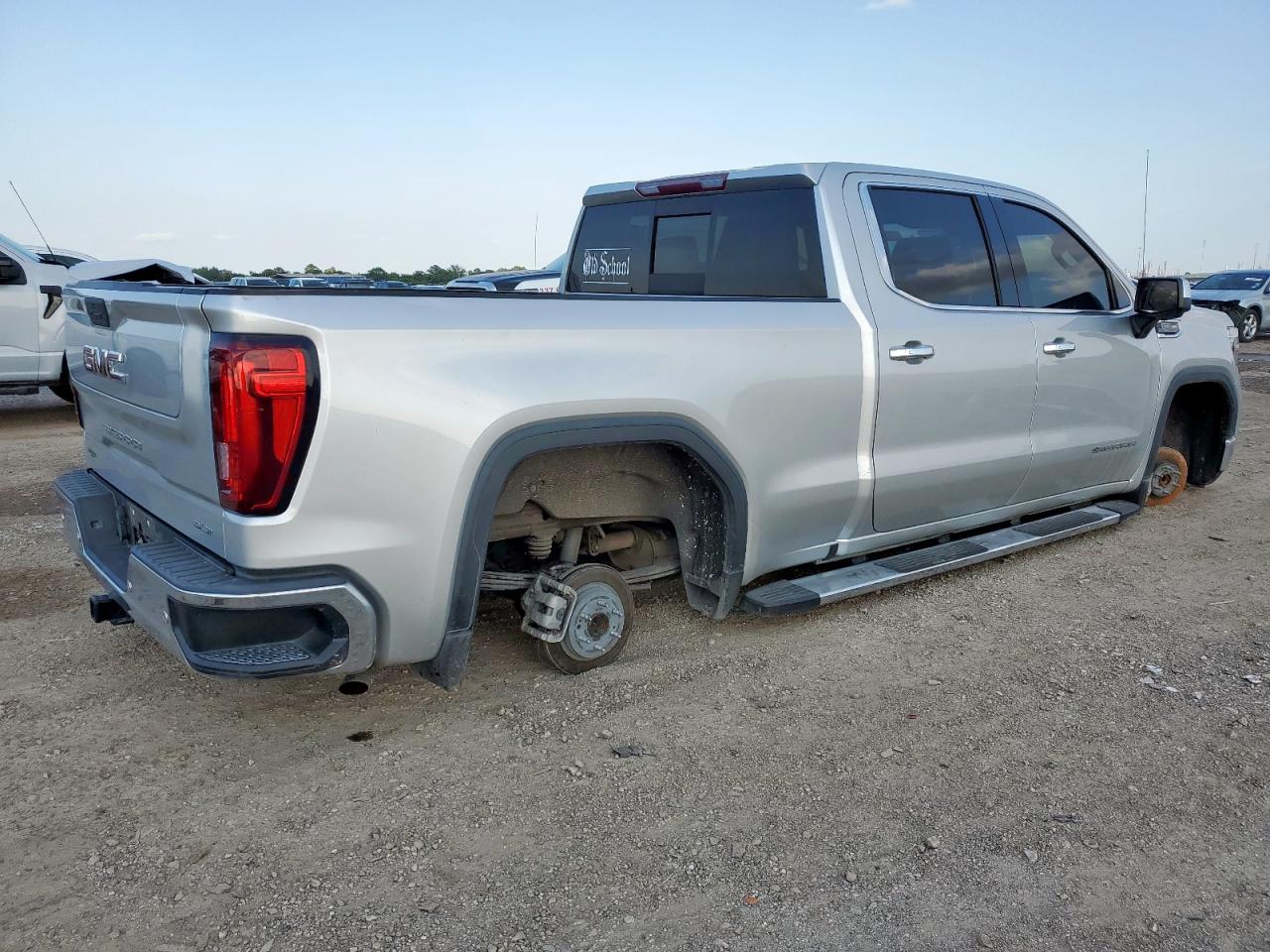 GMC SIERRA C1500 SLT