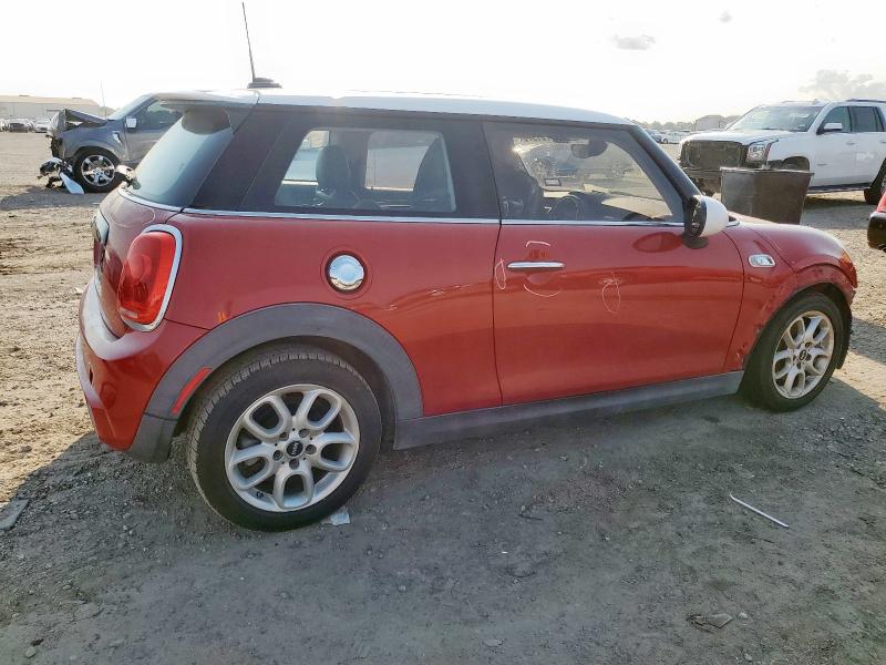 2016 MINI COOPER S WMWXP7C52G2A43375