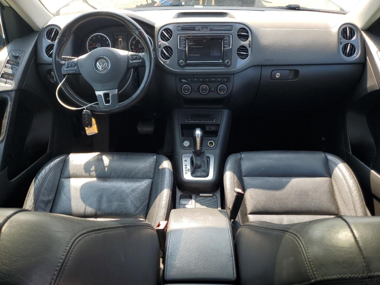 VOLKSWAGEN TIGUAN SPORT