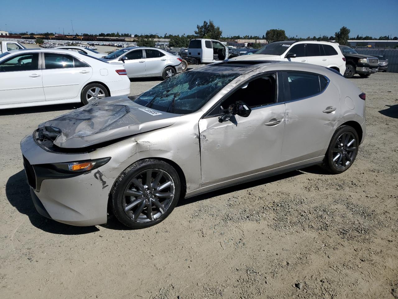 MAZDA 3 PREFERRED