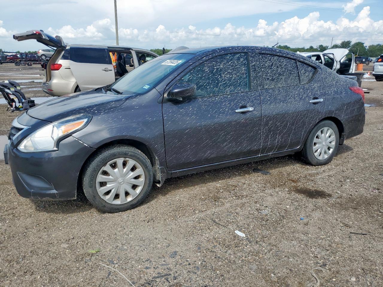 Lot #3295531886 2015 NISSAN VERSA S