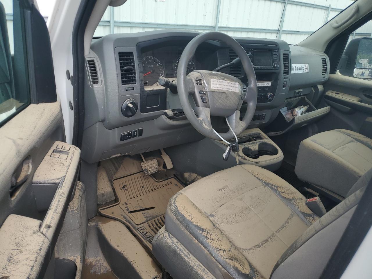 NISSAN NV2500 2500 S