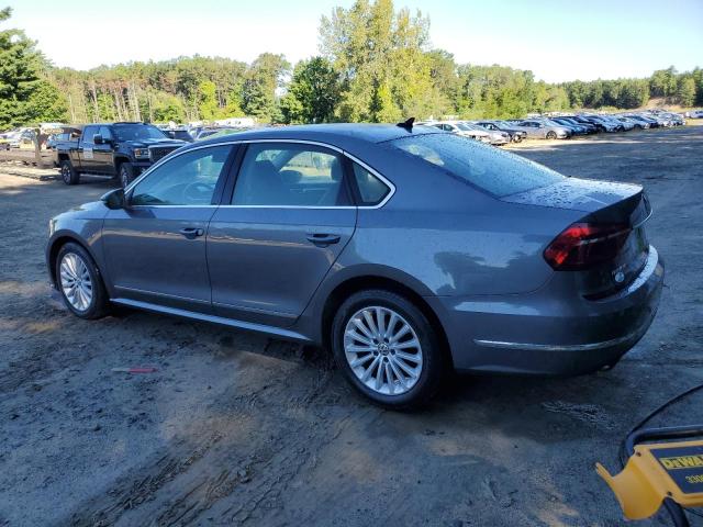 2017 VOLKSWAGEN PASSAT SE 1VWBT7A31HC070180