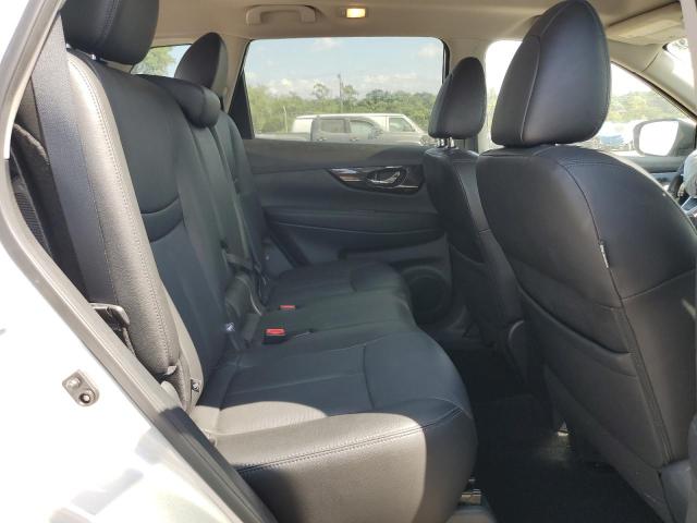 2019 NISSAN ROGUE S 5N1AT2MV5KC746096