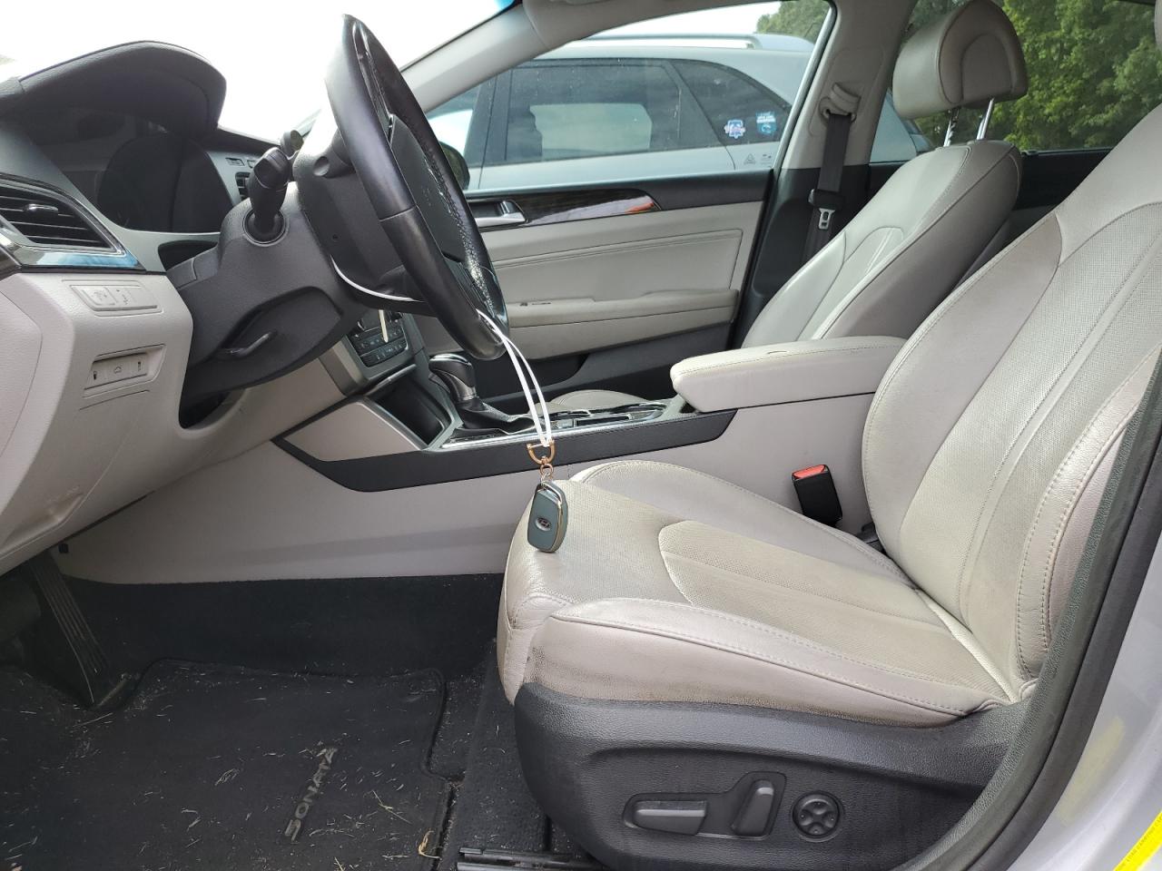 HYUNDAI SONATA SPORT