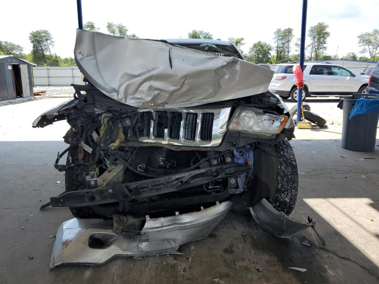 JEEP GRAND CHEROKEE LAREDO