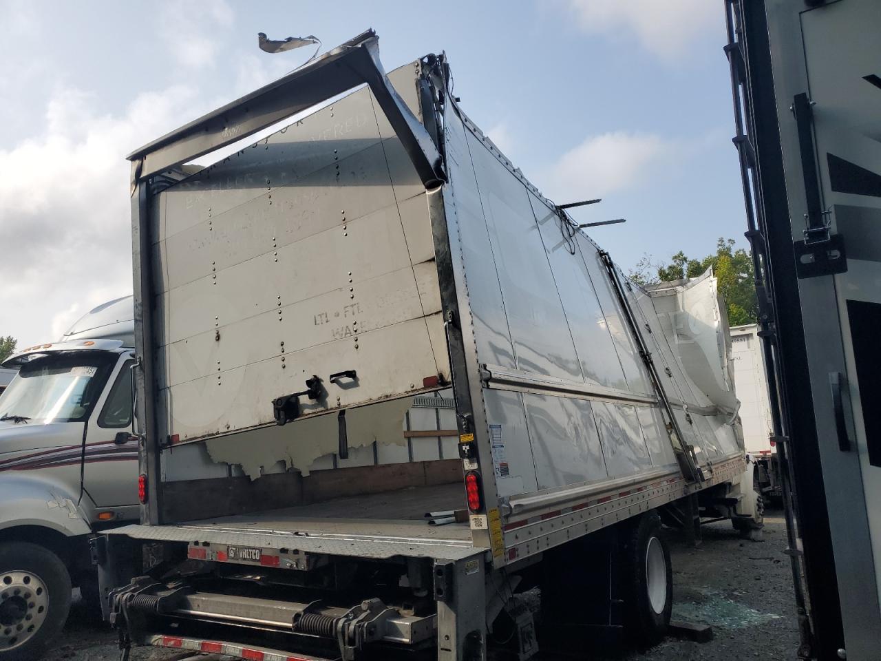 Lot #3301607634 2023 FREIGHTLINER M2 106 MED