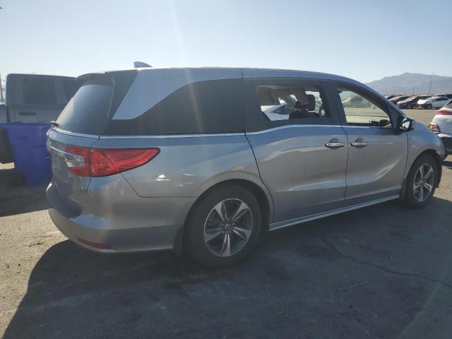 2018 HONDA ODYSSEY TO 5FNRL6H86JB052103