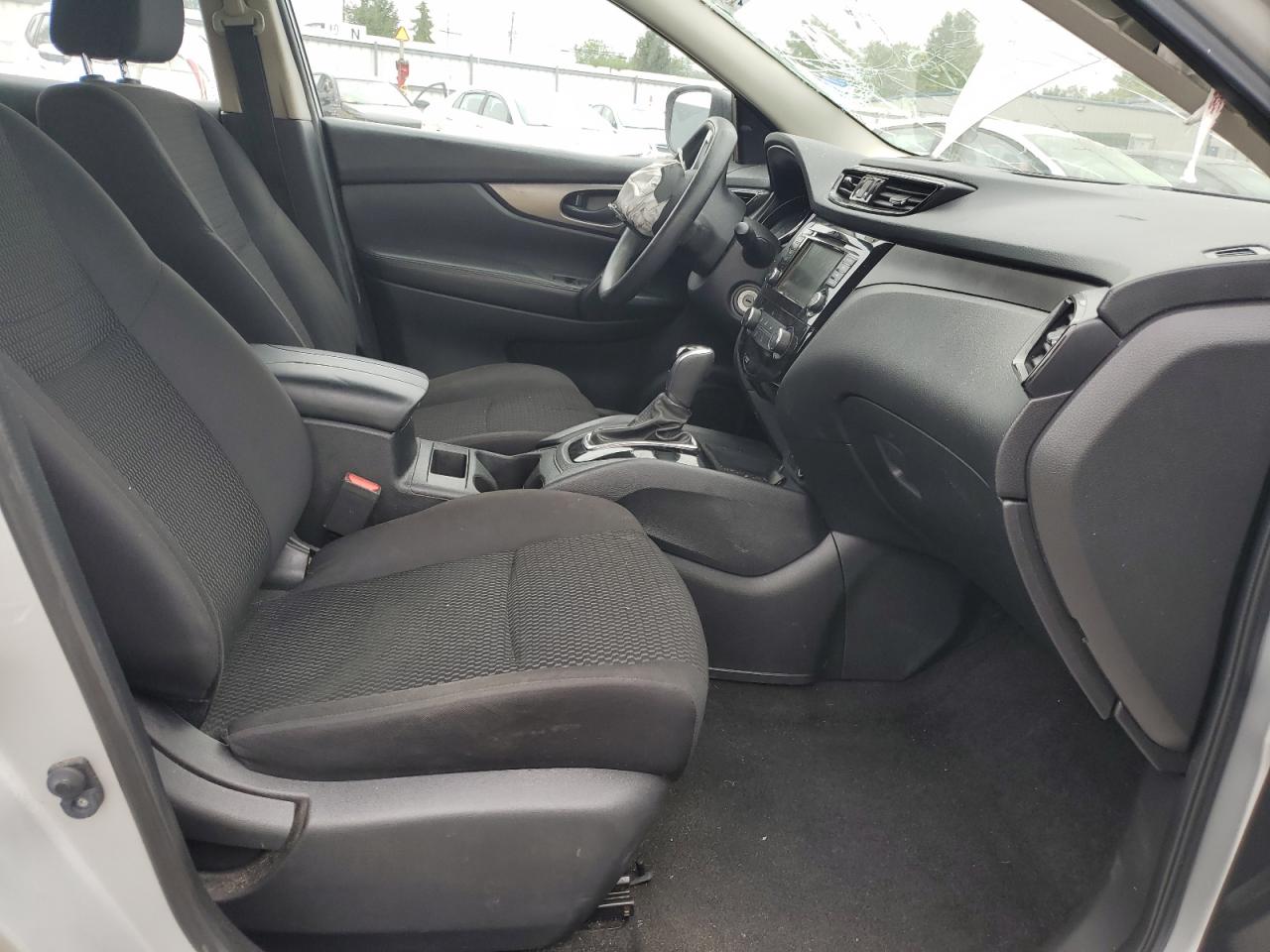 NISSAN ROGUE SPORT S