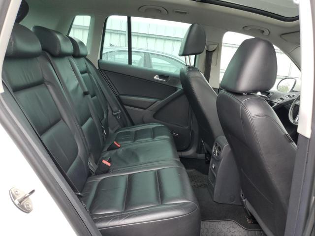 2011 VOLKSWAGEN TIGUAN S - WVGBV7AX5BW543838
