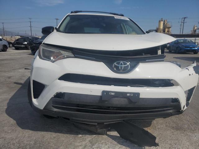2018 TOYOTA RAV4 LE JTMZFREV3JJ749708