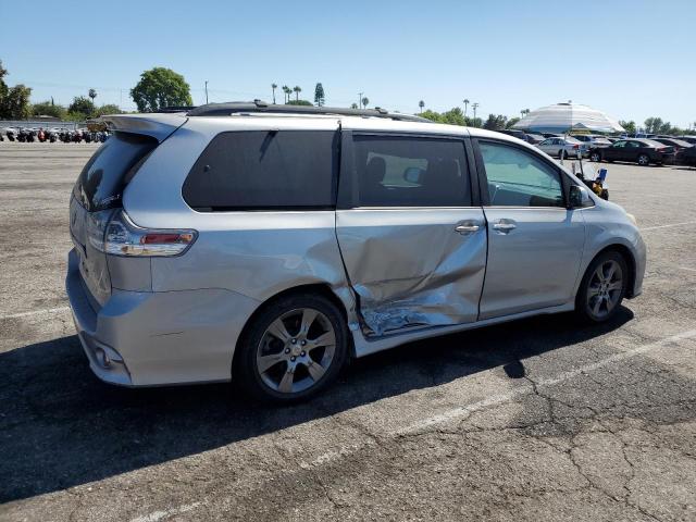 2016 TOYOTA SIENNA SE 5TDXK3DCXGS739740