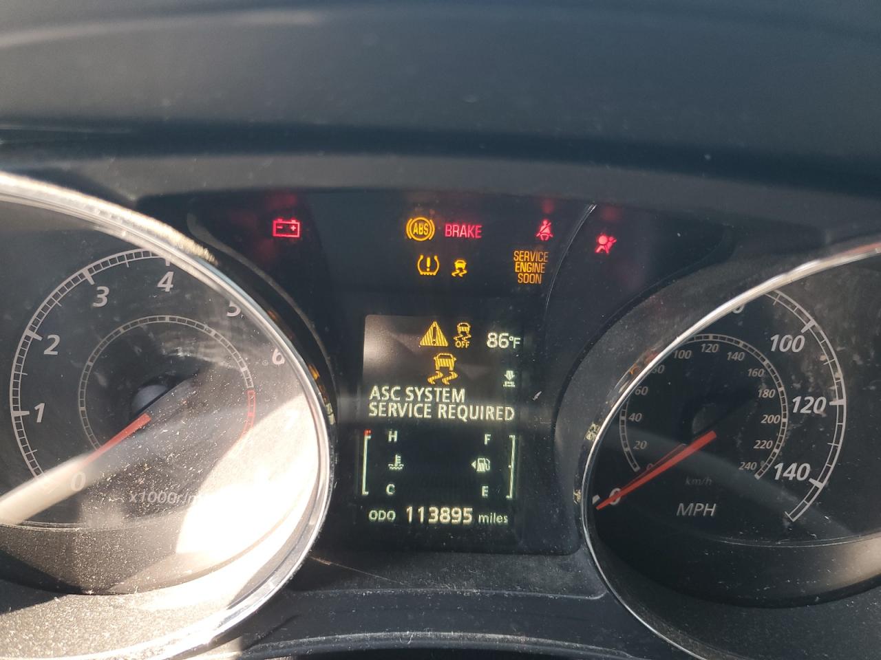 MITSUBISHI OUTLANDER ES