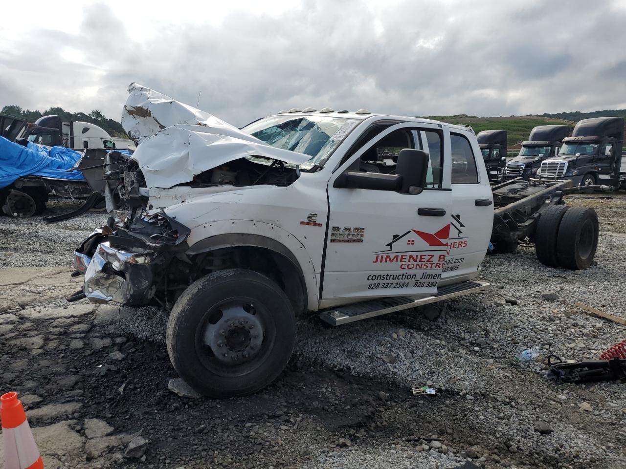 Lot #3286749309 2018 RAM 5500