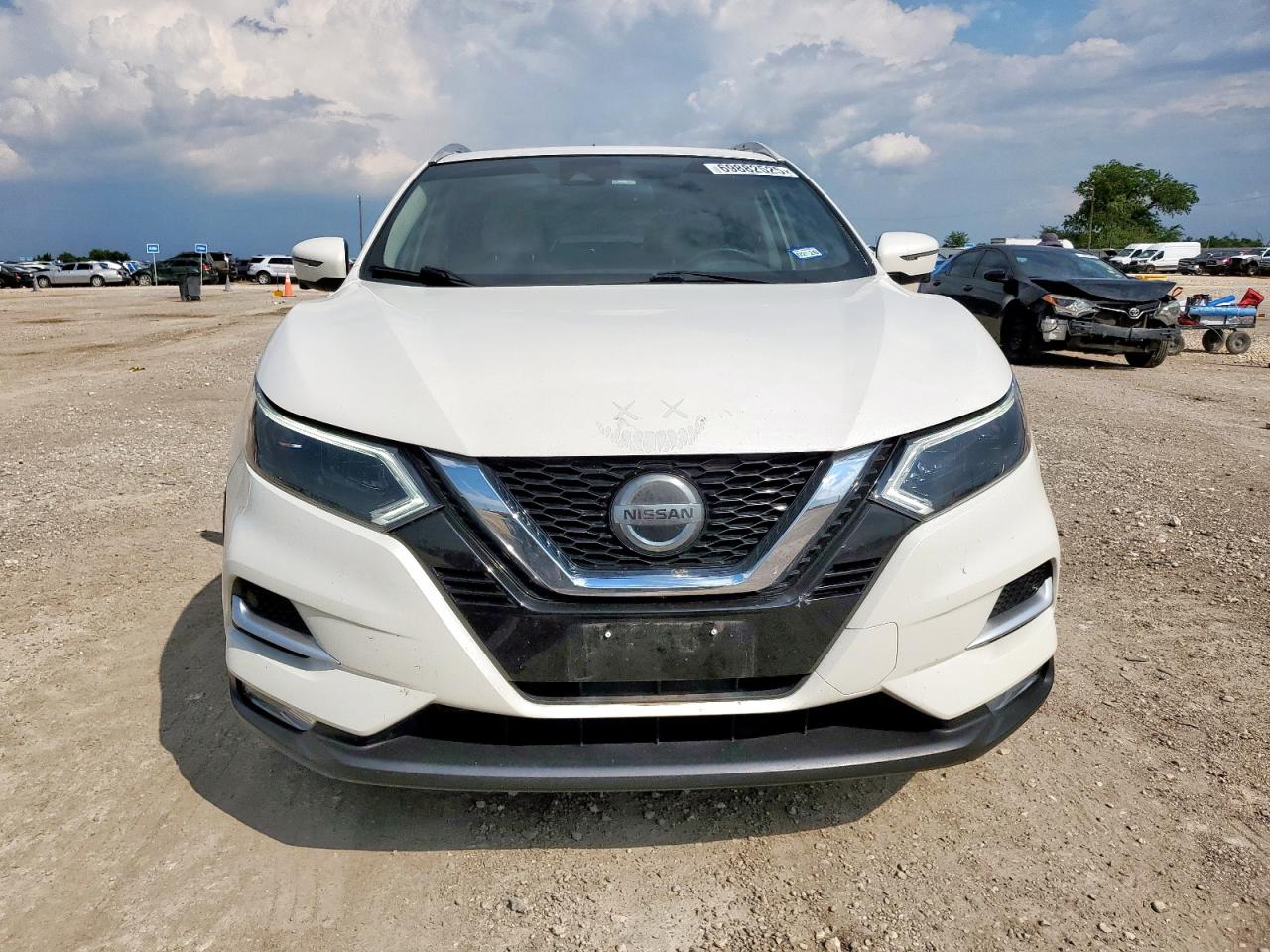 NISSAN ROGUE SPORT S