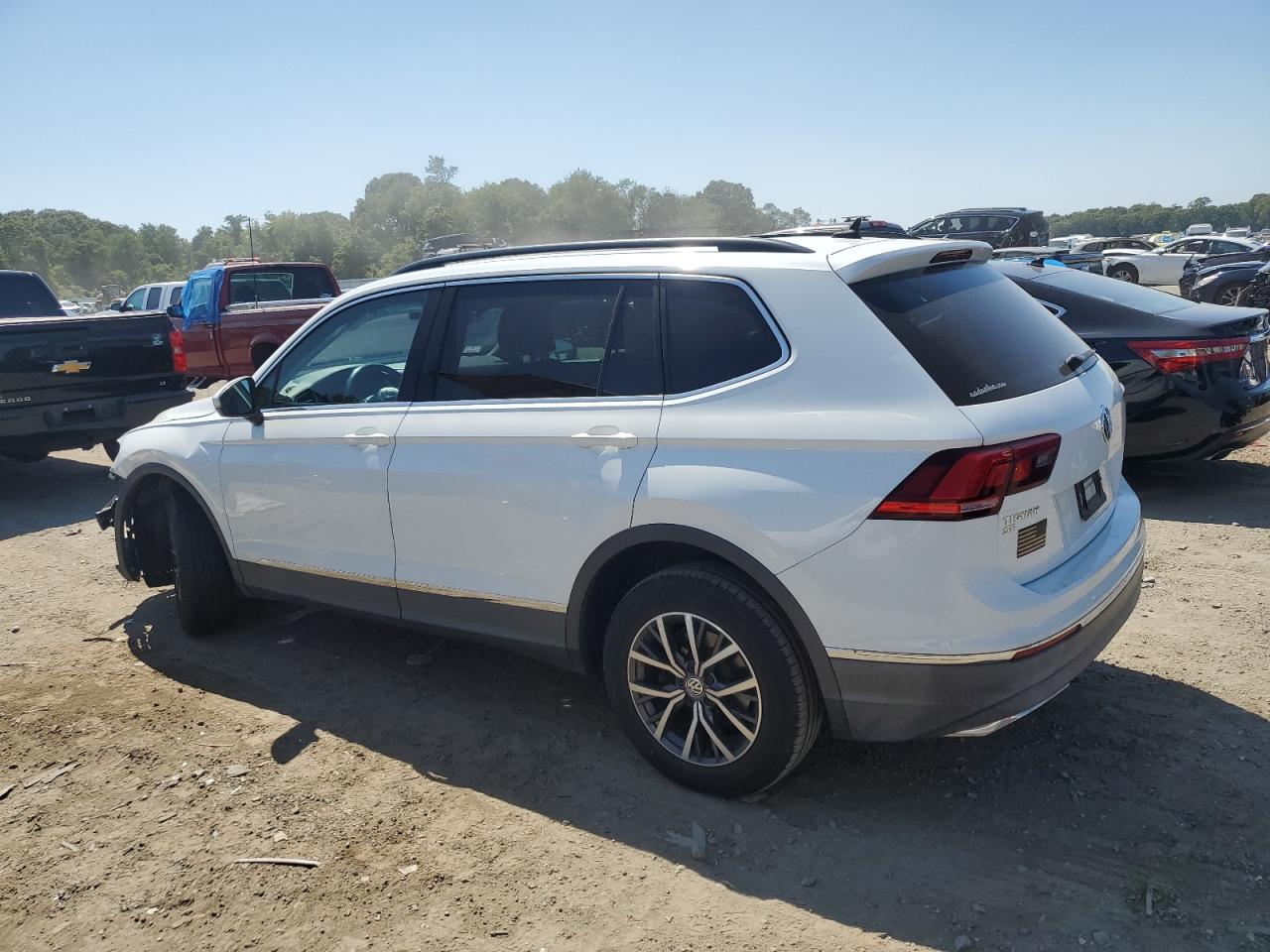 VOLKSWAGEN TIGUAN SE