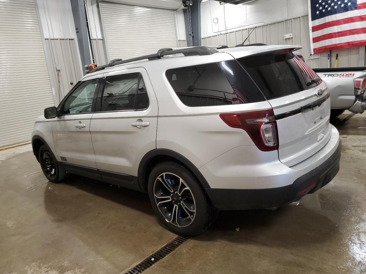 FORD EXPLORER SPORT