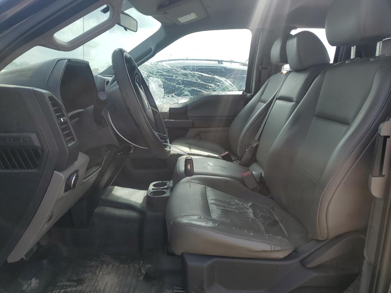 FORD F-150 SUPER CAB