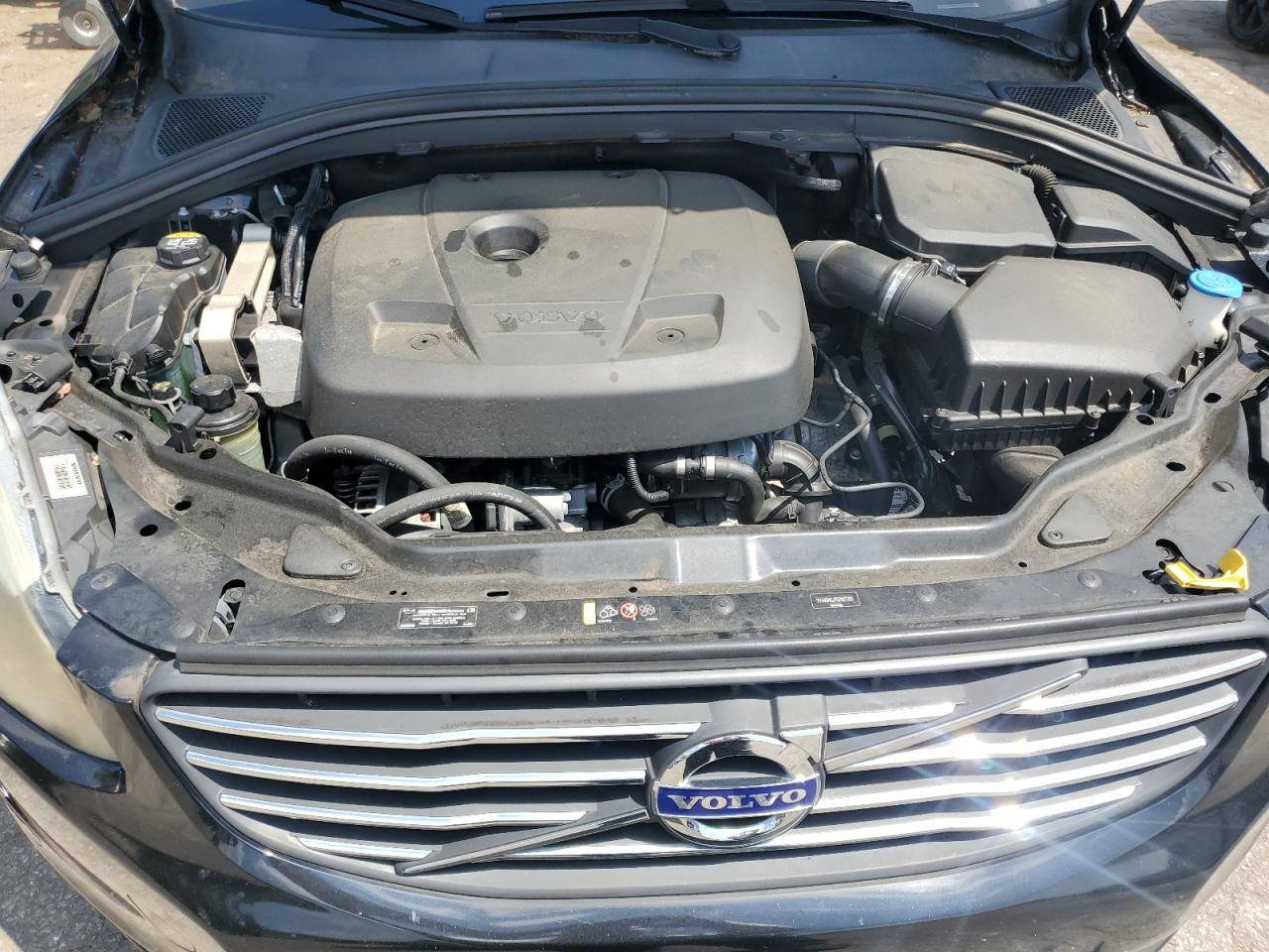 VOLVO XC60 T5
