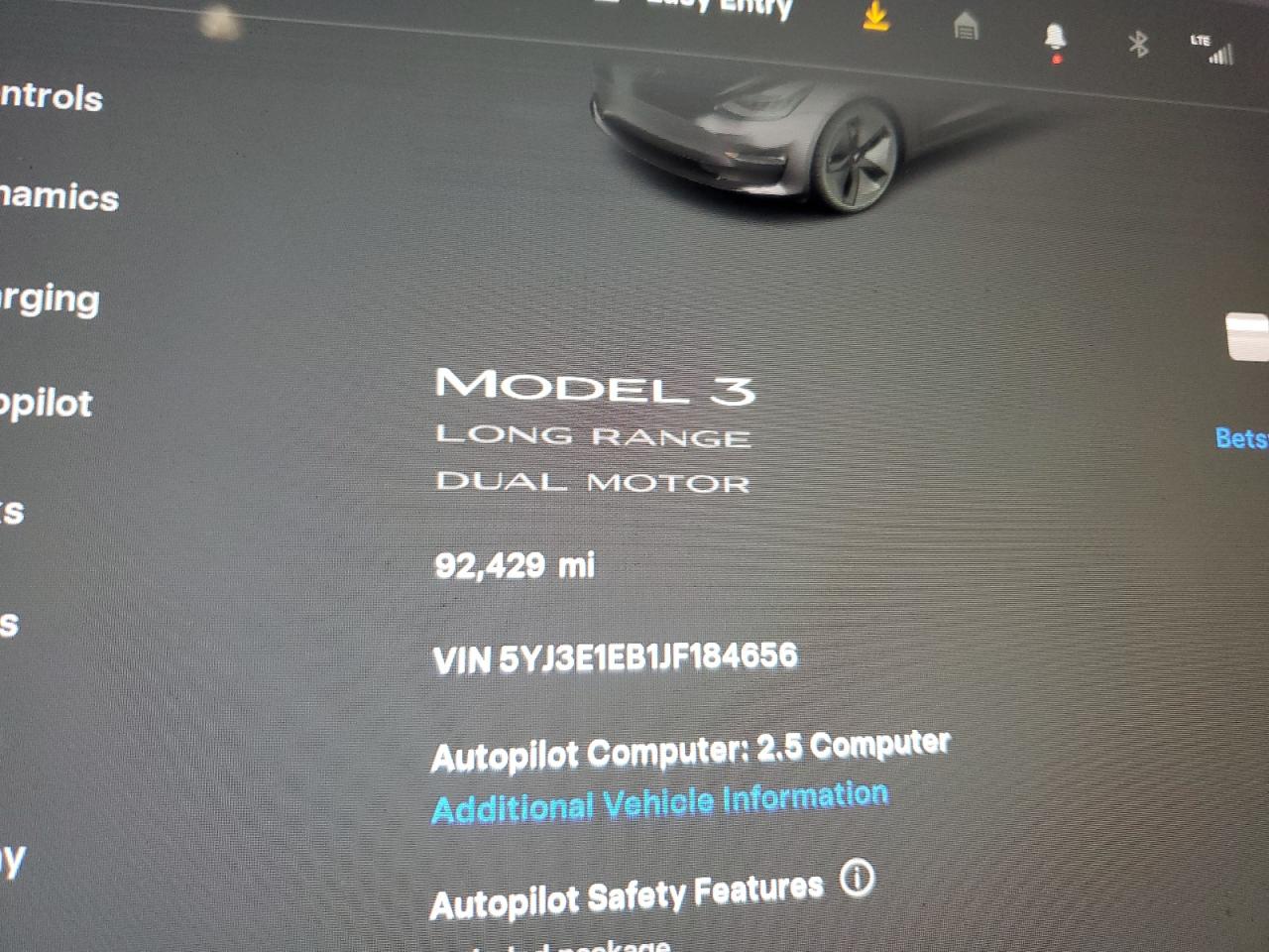 TESLA MODEL 3