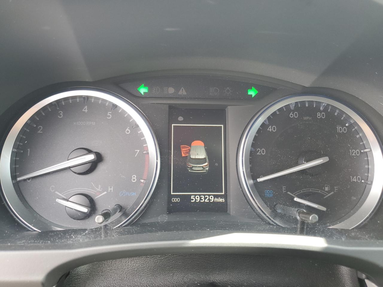 TOYOTA HIGHLANDER SE