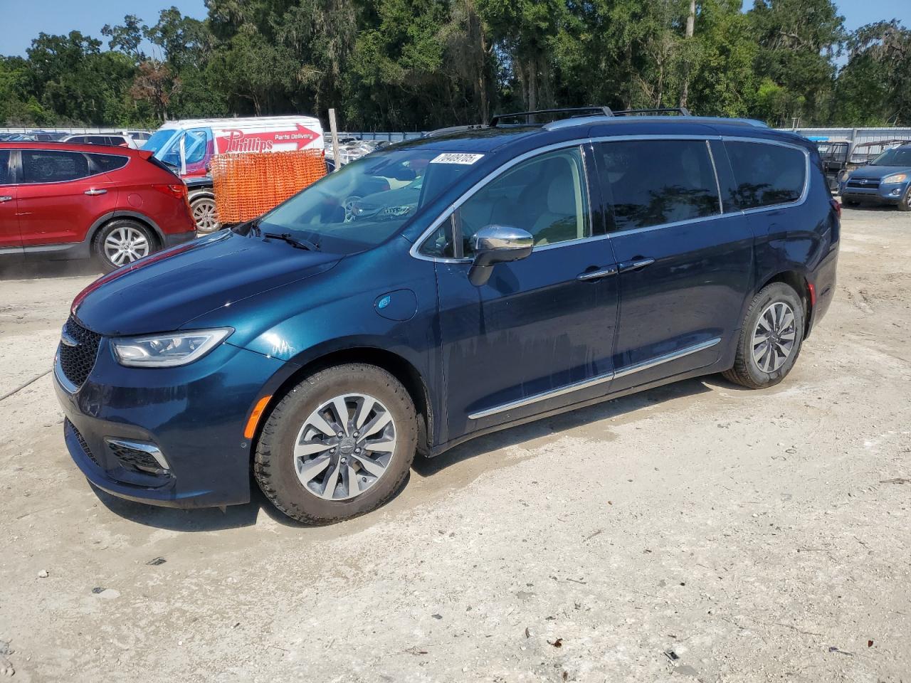 CHRYSLER PACIFICA HYBRID LIMITED