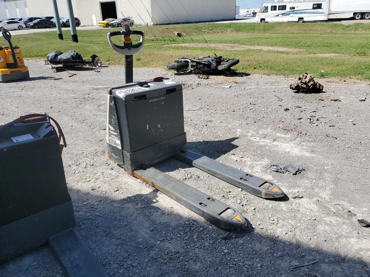 Lot #3226167685 2020 CROWN UNKNOWN