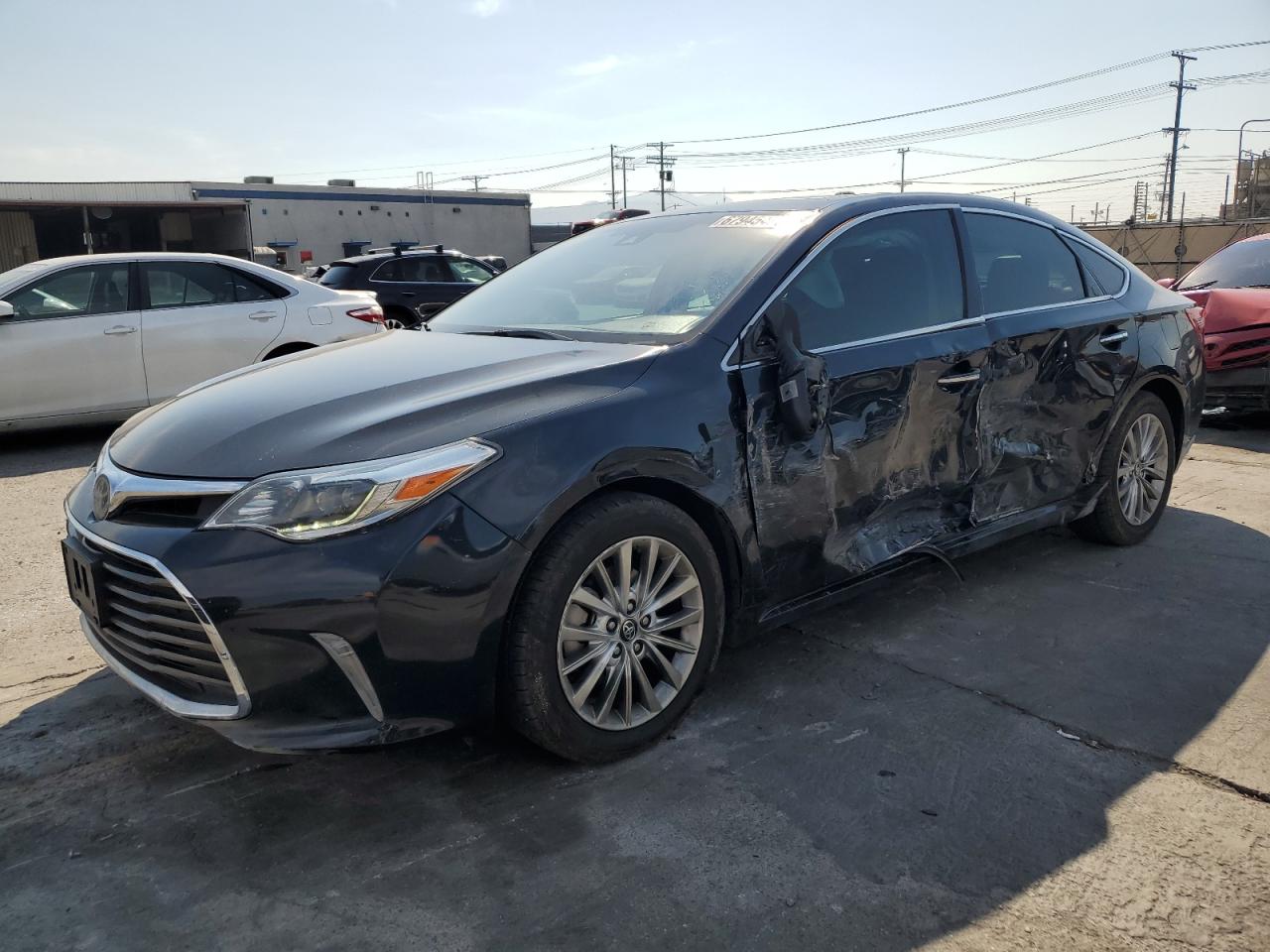 TOYOTA AVALON XLE
