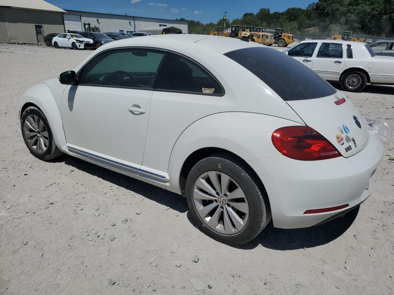 VOLKSWAGEN BEETLE
