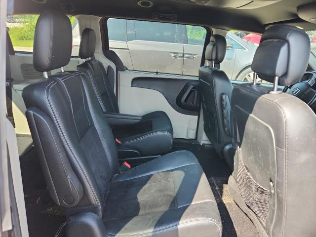 2018 DODGE GRAND CARA 2C4RDGCG0JR136097