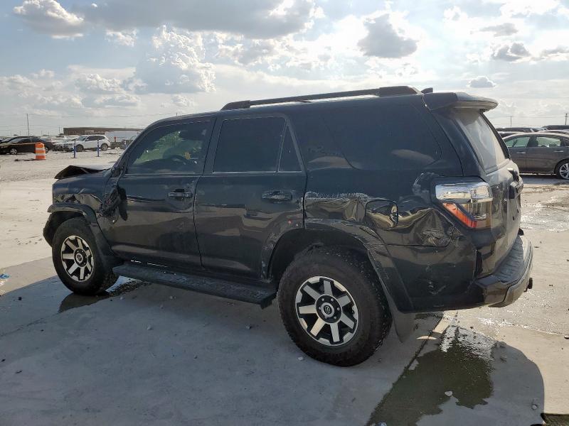 2020 TOYOTA 4RUNNER SR JTEBU5JR8L5817226