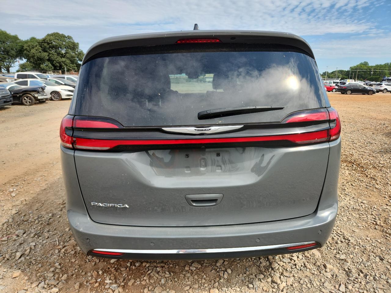 CHRYSLER PACIFICA TOURING L
