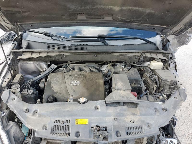 2018 TOYOTA HIGHLANDER LE 5TDZZRFH0JS284940