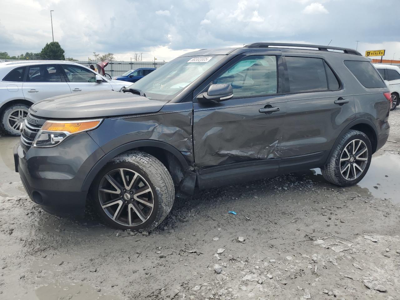 FORD EXPLORER XLT