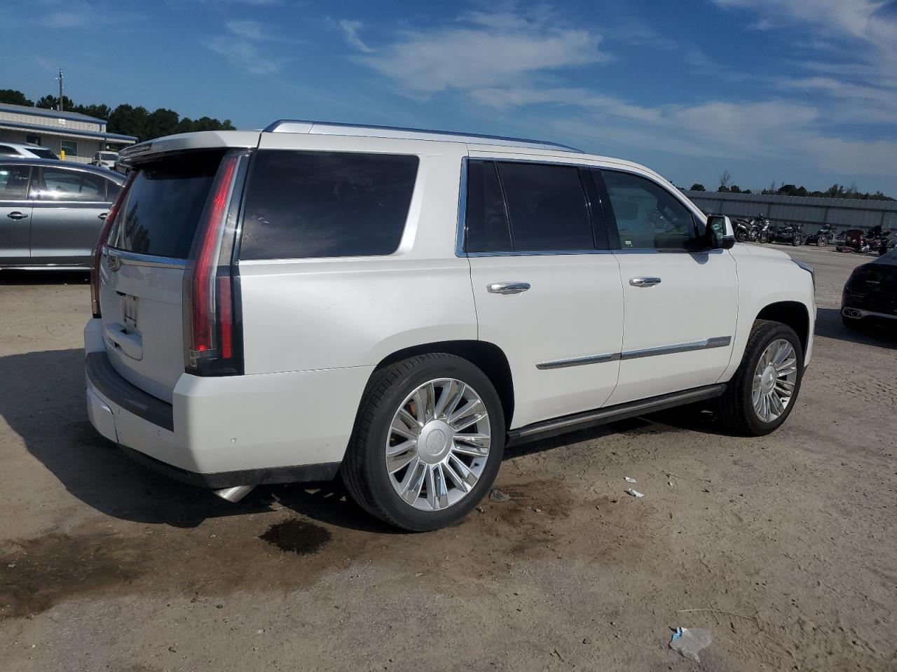CADILLAC ESCALADE PLATINUM