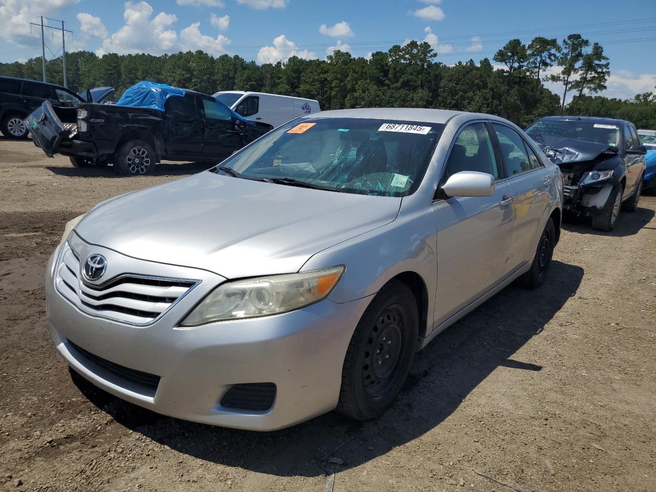 TOYOTA CAMRY BASE