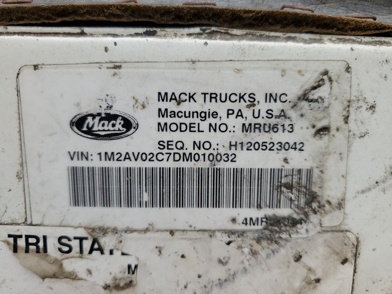 Lot #3257099228 2008 MACK 600 MRU600