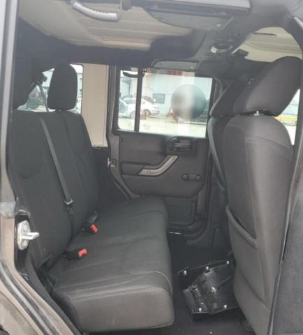 2016 JEEP WRANGLER U 1C4BJWDG5GL202132