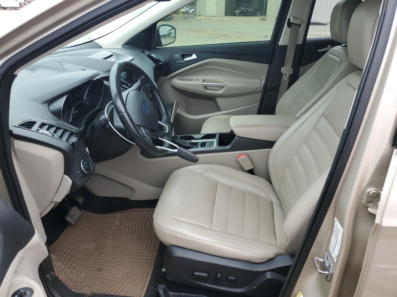 FORD ESCAPE TITANIUM