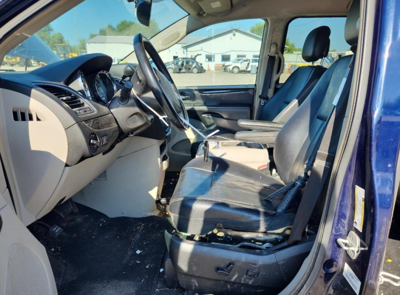 CHRYSLER TOWN & COUNTRY TOURING