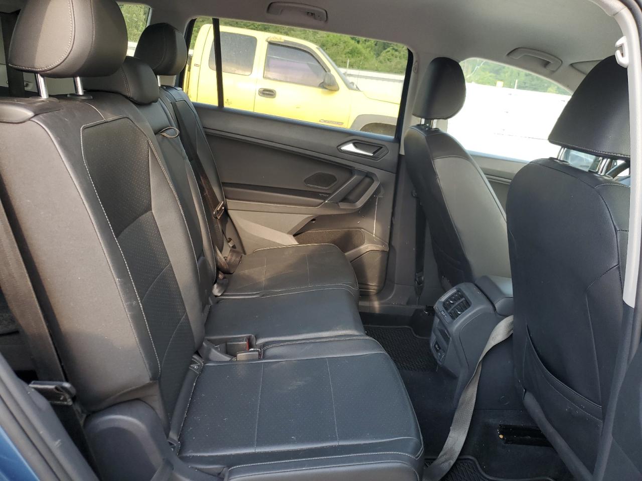 VOLKSWAGEN TIGUAN SE