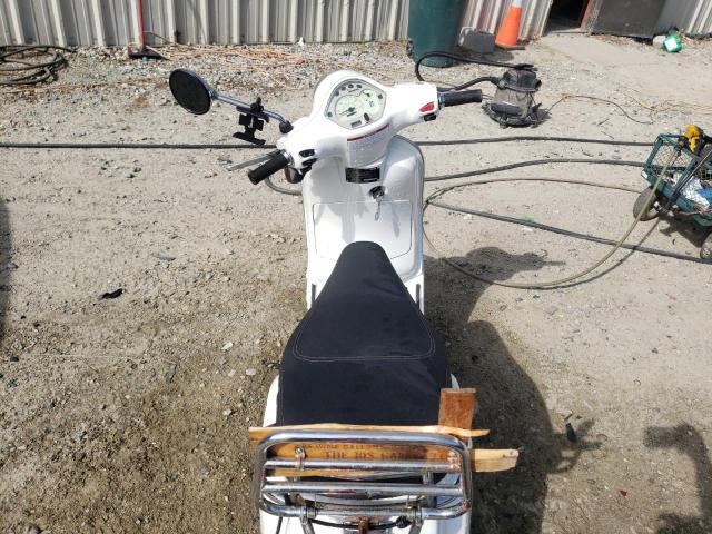 2010 VESPA LX 50 ZAPC386B6A5010885
