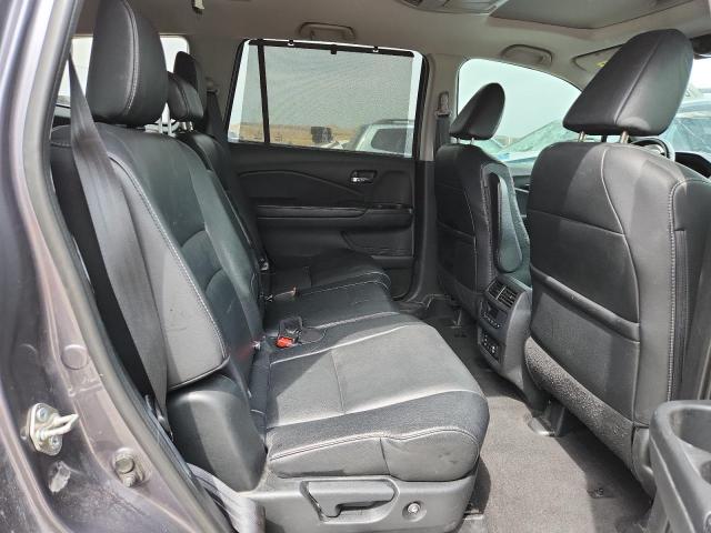 2017 HONDA PILOT TOUR 5FNYF6H90HB049168