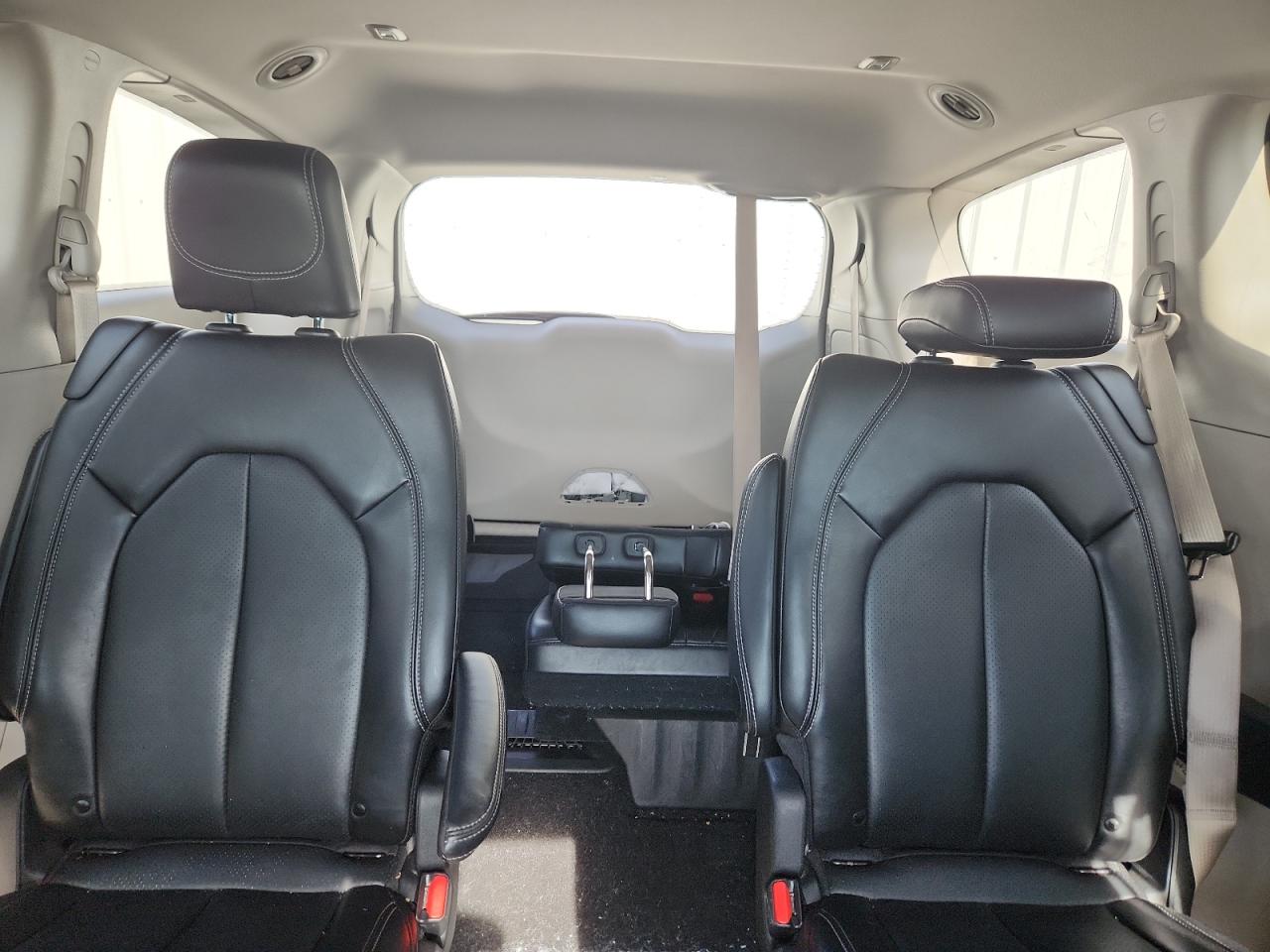 CHRYSLER PACIFICA TOURING L