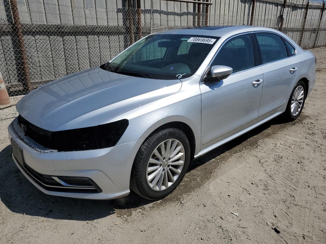 VOLKSWAGEN PASSAT SE
